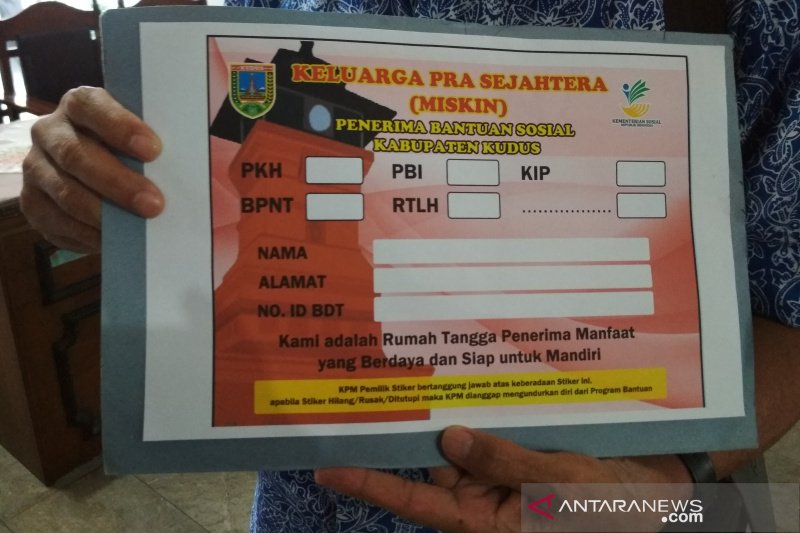 Rumah Penerima Bantuan Sosial Di Kudus Akan Dipasangi Stiker