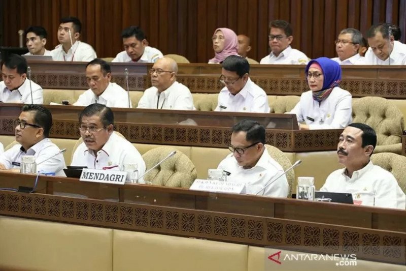 Status DKI Jakarta dipertanyakan