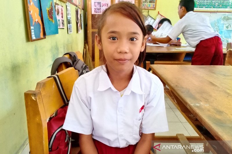 Juara I lari 21 KM tanpa hadiah, Anak SD Poso menangis
