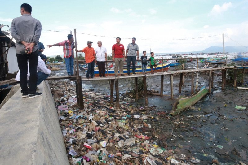 Kawasan pesisir kumuh di Bandarlampung perlu dibenahi