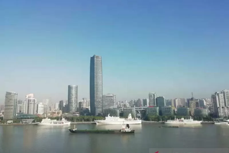 Kota Spons bendung Shanghai dari banjir