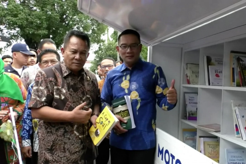 Tingkatkan literasi, Pemprov Jabar hibahkan 24 Motor Baca