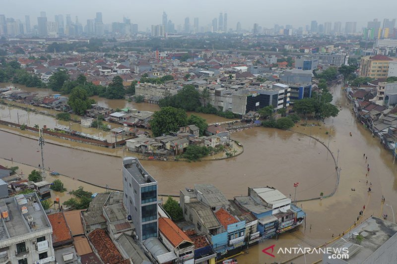 Akibat banjir sejumlah sekolah di Jabodetabek diliburkan