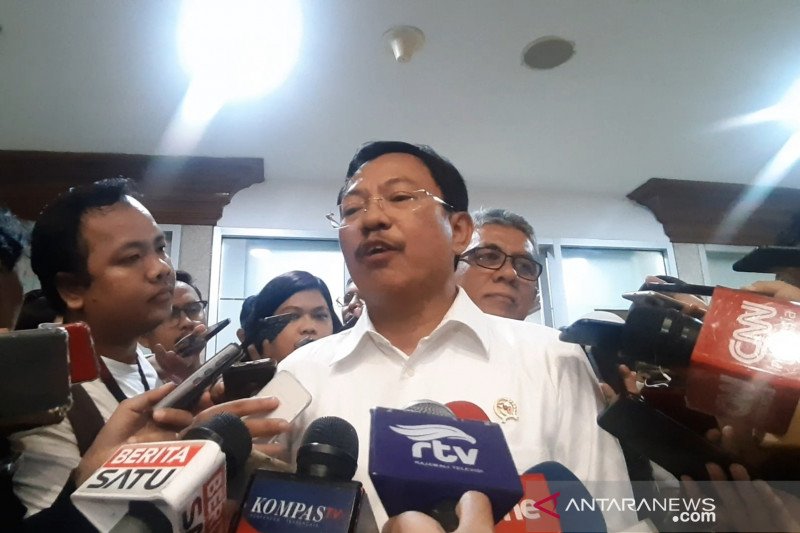 Corona, Menkes: Isolasi WNI dari Wuhan ke kapal perang tidak manusiawi