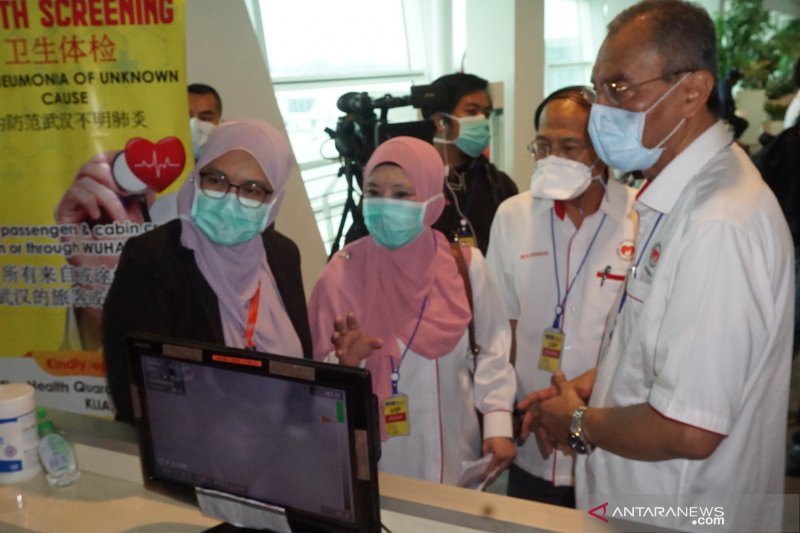 Dua warga Malaysia dievakuasi dari Wuhan positif corona