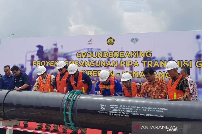 Bisnis Indonesia Tarik Ulur Proyek Pipa Cirebon-Semarang, BNBR Di Ujung ...