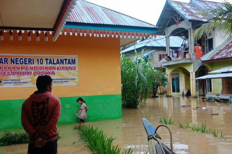 87 rumah terendam banjir akibat luapan Batang Hari