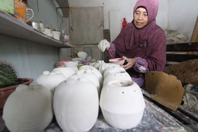 kenali-6-bahaya-makan-menggunakan-wadah-styrofoam