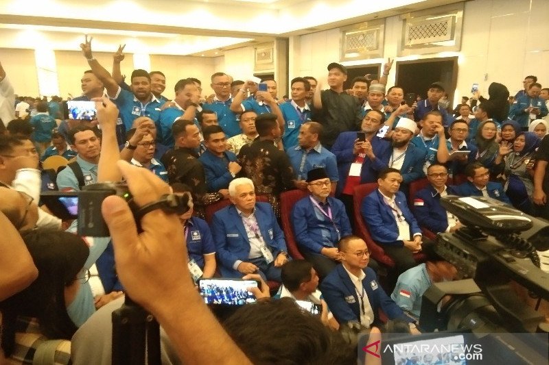 Zulkifli Hasan terpilih kembali sebagai Ketum DPP PAN 2020-2025