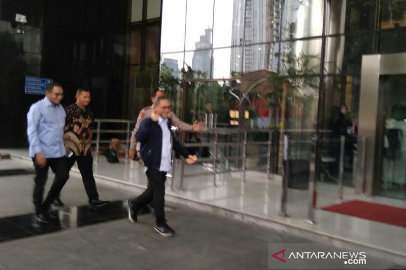 Mantan Menteri LHK penuhi panggilan KPK