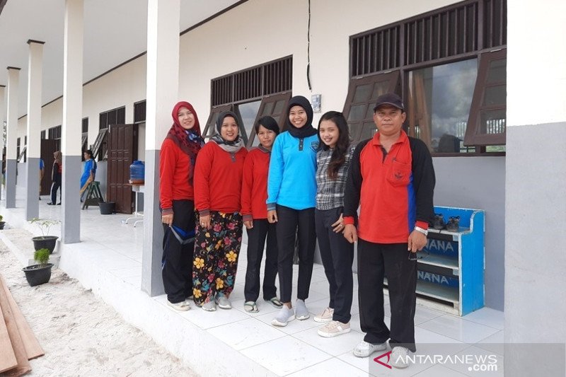 SMA di Gunung Mas dapat bantuan tiga ruang kelas baru