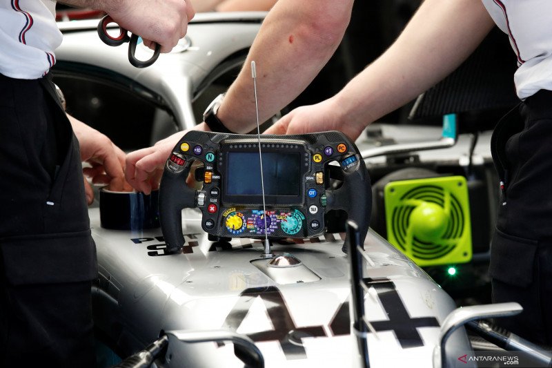 FIA larang sistem kemudi DAS Mercedes