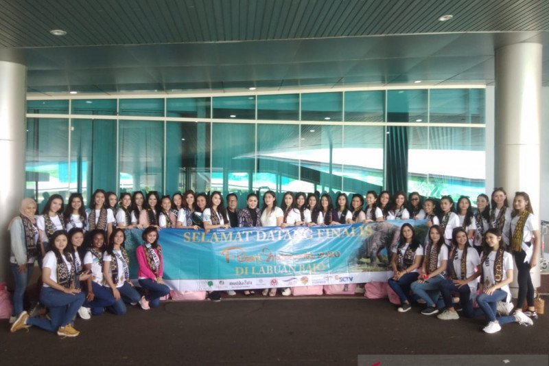 Jalani karantina, 39 finalis Putri Indonesia tiba di Labuan Bajo