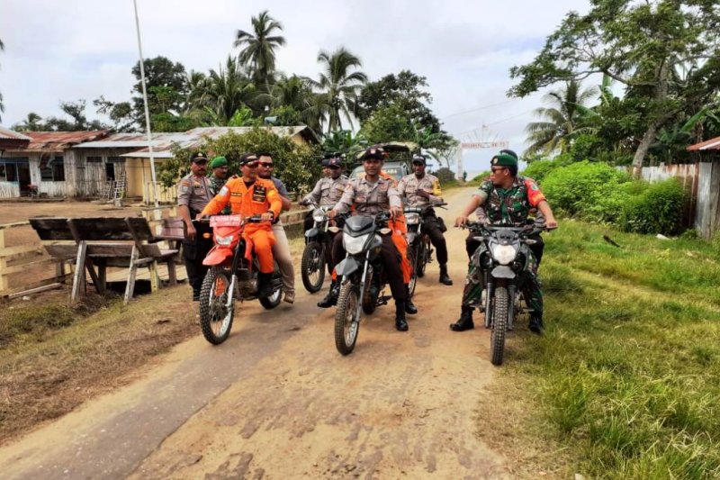 TNI-Polri gelar patroli dialogis jelang pilkada serentak Merauke