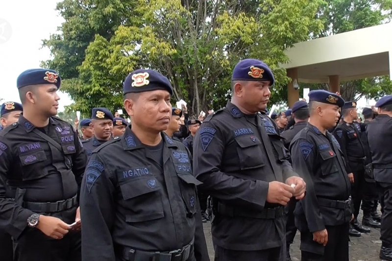 117 aparat Brimob Polda Kepri jaga kamtibmas di Natuna