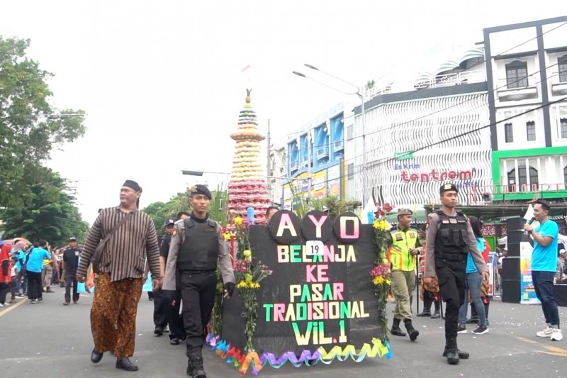Menkop dan UKM sebut Solo Great Sale gairahkan perdagangan