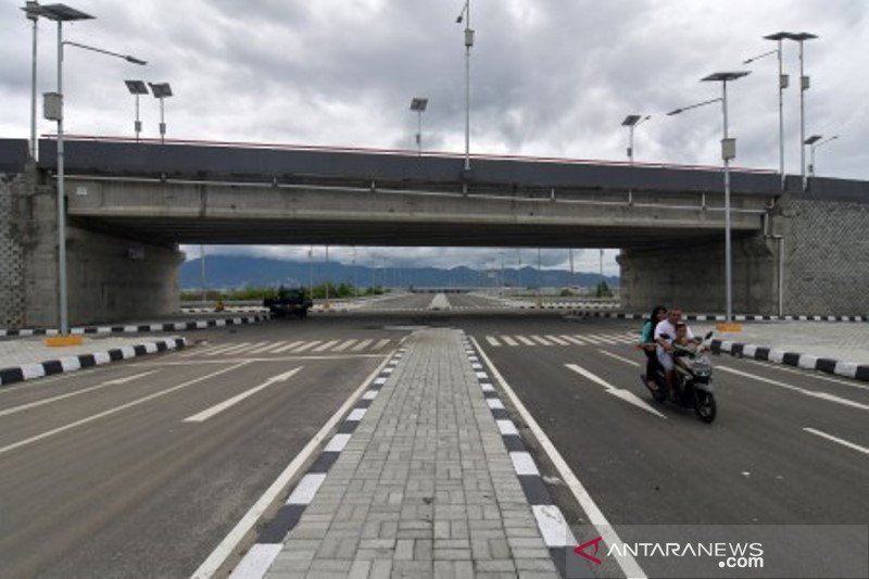 Jembatan layang Pantoloan Kota Palu