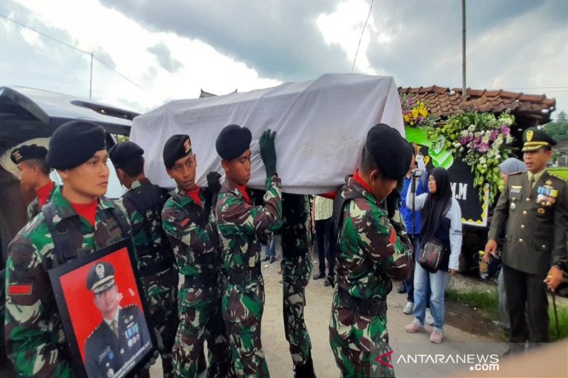 Pangdam pimpin upacara pemakaman Dandim Kuala Kapuas