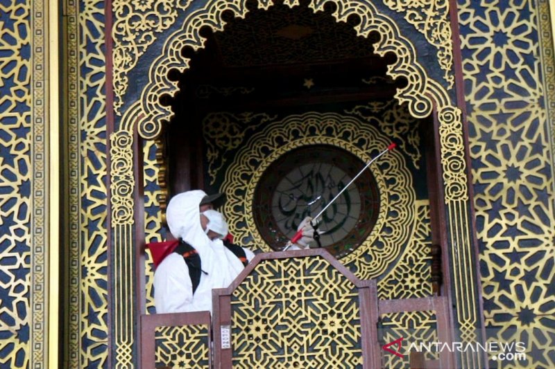 Masjid Al Akbar Surabaya jamin kenyamanan jamaah dari COVID-19