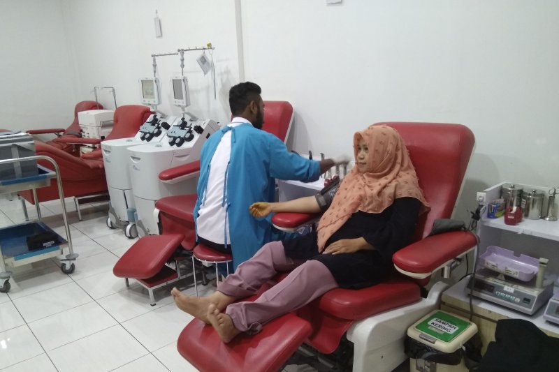 PMI Kota Makassar siagakan relawan “on call” penuhi kebutuhan darah