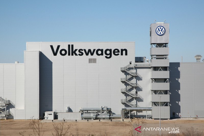 Lindungi pegawai dari corona, Volkswagen liburkan pabrik