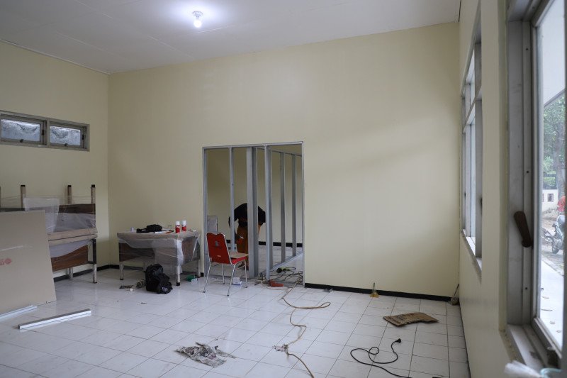 Surabaya siapkan gedung isolasi bagi penderita gejala ringan COVID-19