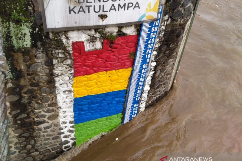 Tinggi muka air Bendung Katulampa sempat naik jadi 60 cm