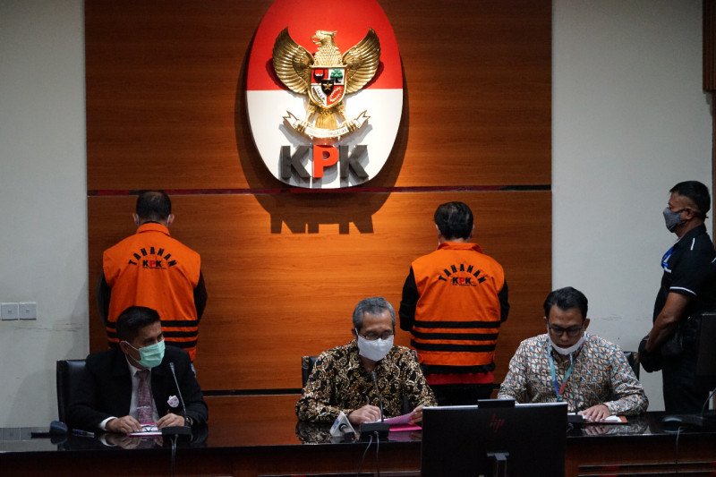 KPK tetapkan Ketua DPRD Muara Enim Aries HB sebagai tersangka suap proyek PUPR