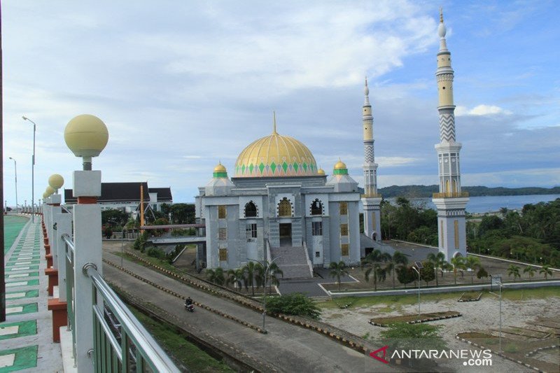 Masjid Kantor Gubernur Sulbar