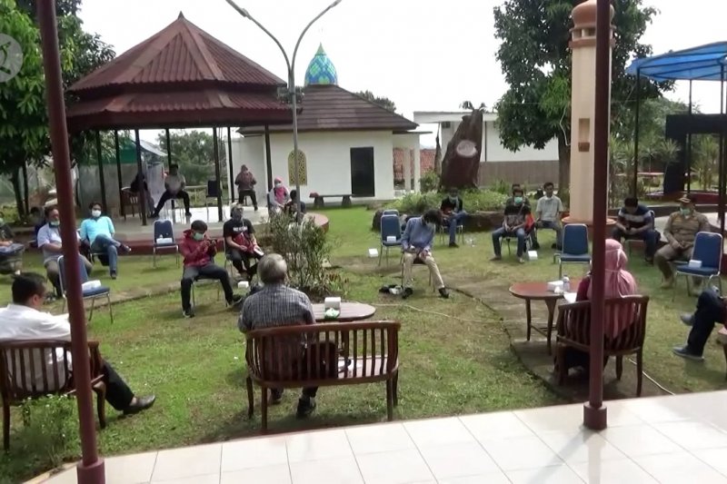 Perangi COVID-19 dengan berita optimis