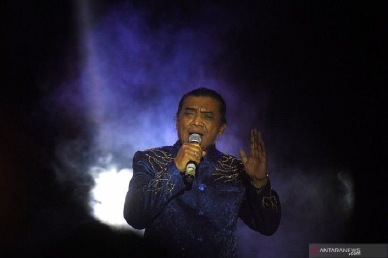 Lirik lagu "Stasiun Balapan" oleh Didi Kempot