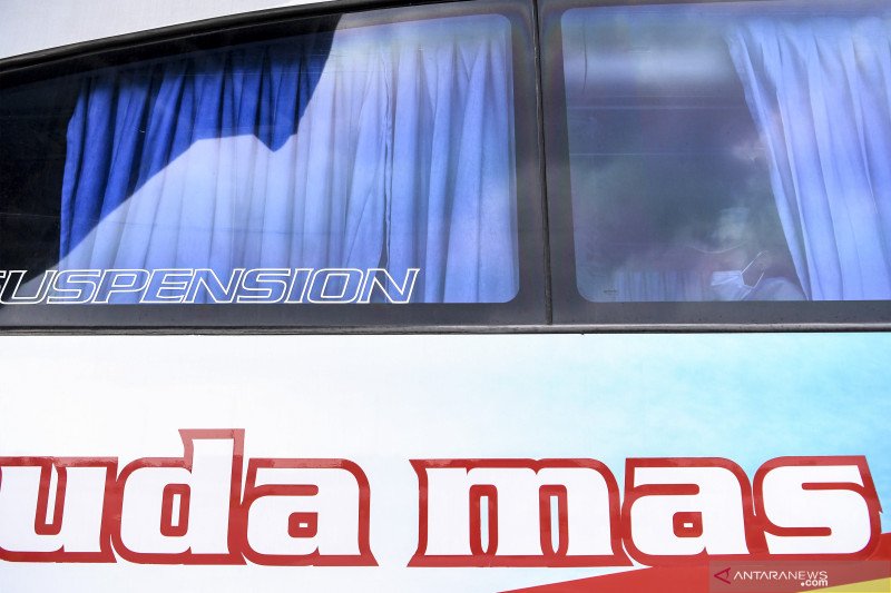 Pengoperasian bus AKAP Terminal Pulogebang