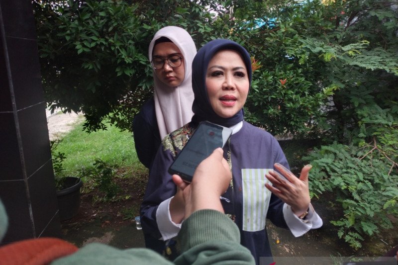 Anggota DPR salurkan 10 ton beras untuk warga terdampak COVID-19