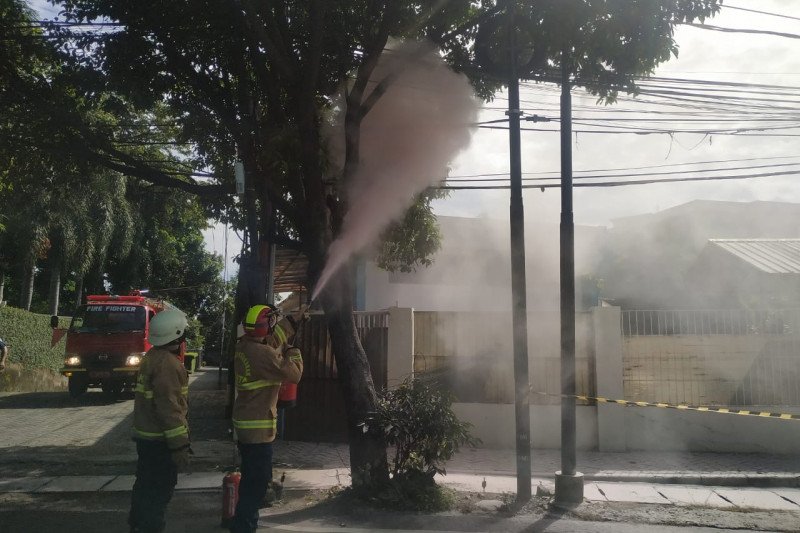 Kabel optik internet di Jaksel terbakar