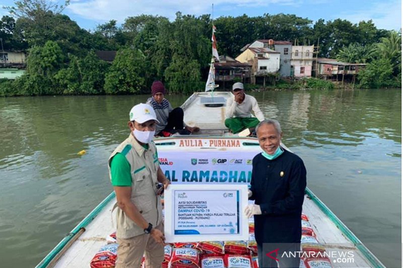 Wabup Pangkep apresiasi kapal ramadhan salurkan bahan pokok ke pulau