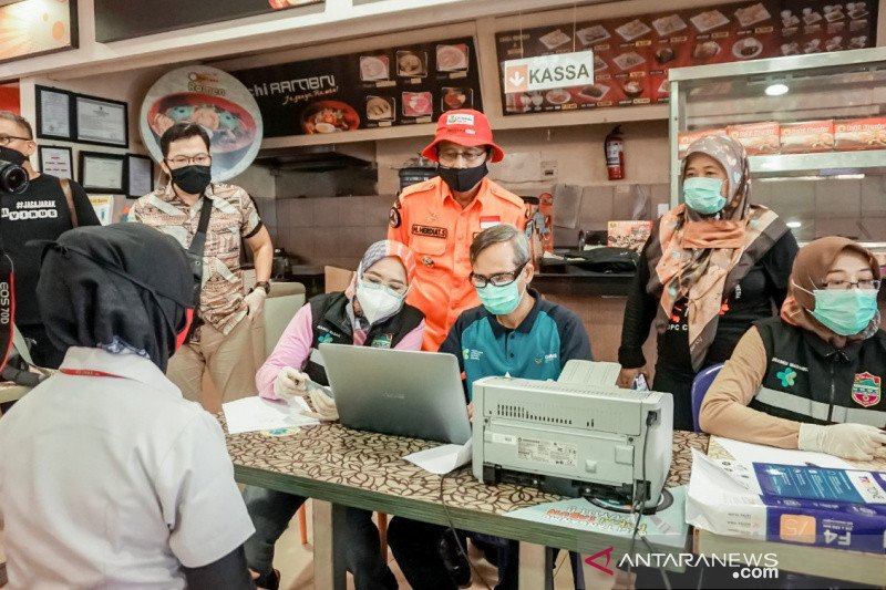 Toserba Yogya di Ciamis ditutup karena ada pegawai positif COVID-19