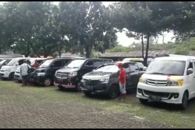 95 travel gelap diamankan polisi dalam 4 jam