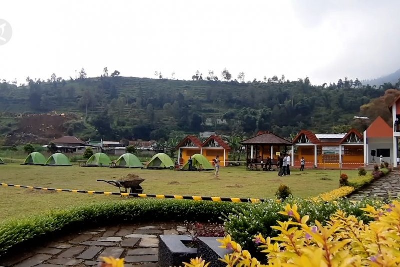 Karantina rasa berkemah di Telaga Madirda Karanganyar