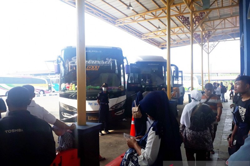 Depok belum izinkan transportasi AKDP dan AKAP