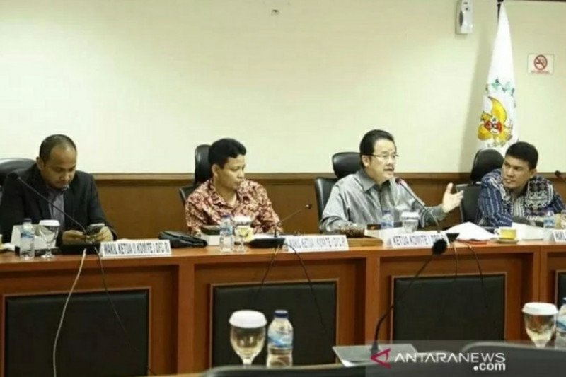 Politik kemarin, DPD tolak pilkada 2020 hingga tiga kali tegur menteri