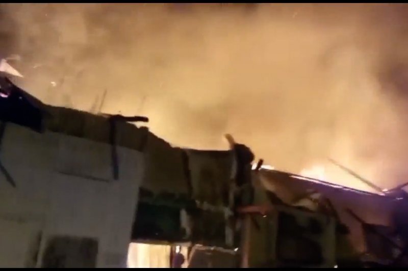 Pabrik roti terbakar di CirebonĀ