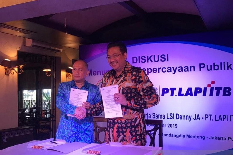 Lima prediksi survei LSI Denny JA soal virus corona terbukti