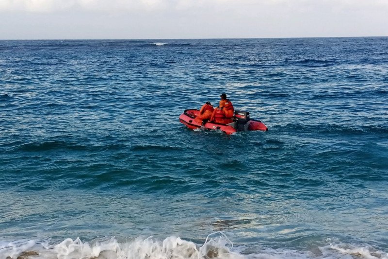Basarnas Mataram hentikan pencarian pelajar hilang di laut