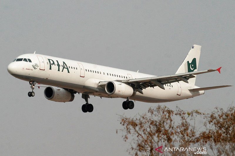 Sertifikasi pilot diragukan, maskapai Pakistan ditolak masuki AS