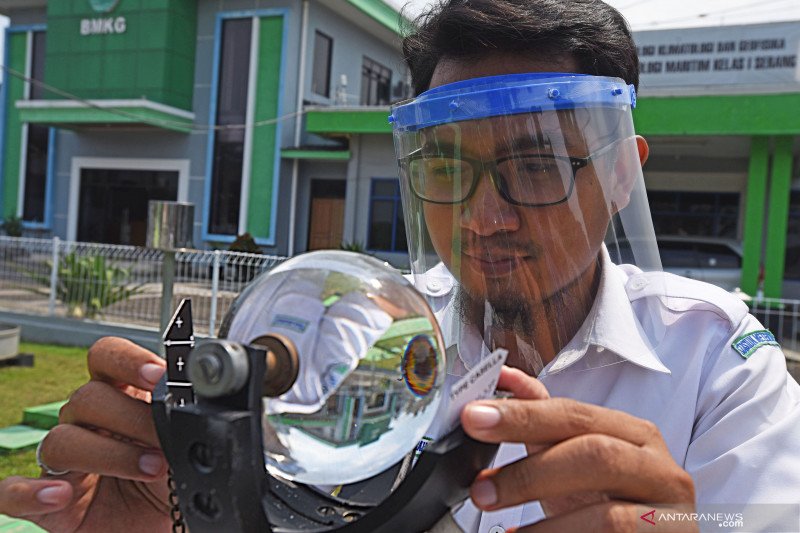 Waspada gelombang tinggi dan angin kencang