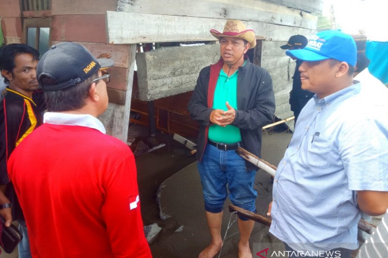 Anggota DPRA berharap pemerintah pusat atasi banjir rob di Aceh Barat