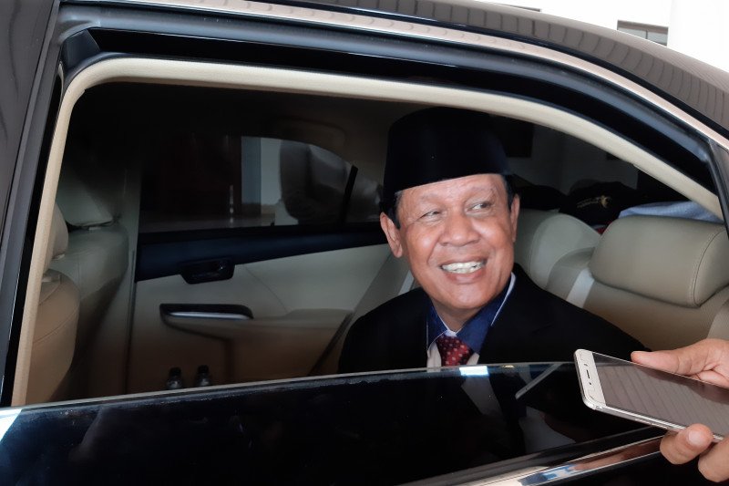 Sepenggal kisah masa kecil Isdianto hingga menjadi Gubernur Kepri ...