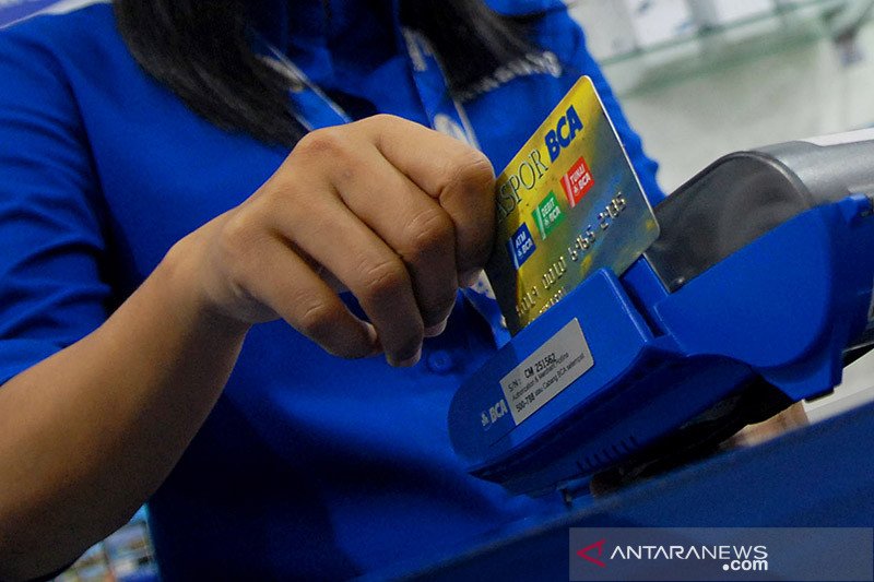 Limit transfer BCA terbaru 2024, berdasarkan jenis kartu