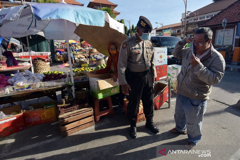 Razia masker di pasar tradisional