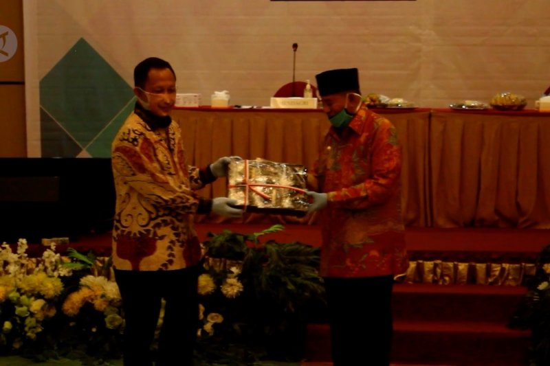 Mendagri ingatkan kepala daerah di Malut untuk tetap fokus penanganan corona
